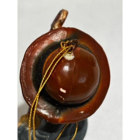 2 vintage Swiss German Dutch Peasant Resin Ornaments Figurine Christmas collect - Picture 3 of 9